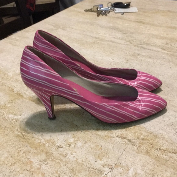 Vintage Pink candy-stripe Bandolino heels - Picture 3 of 5
